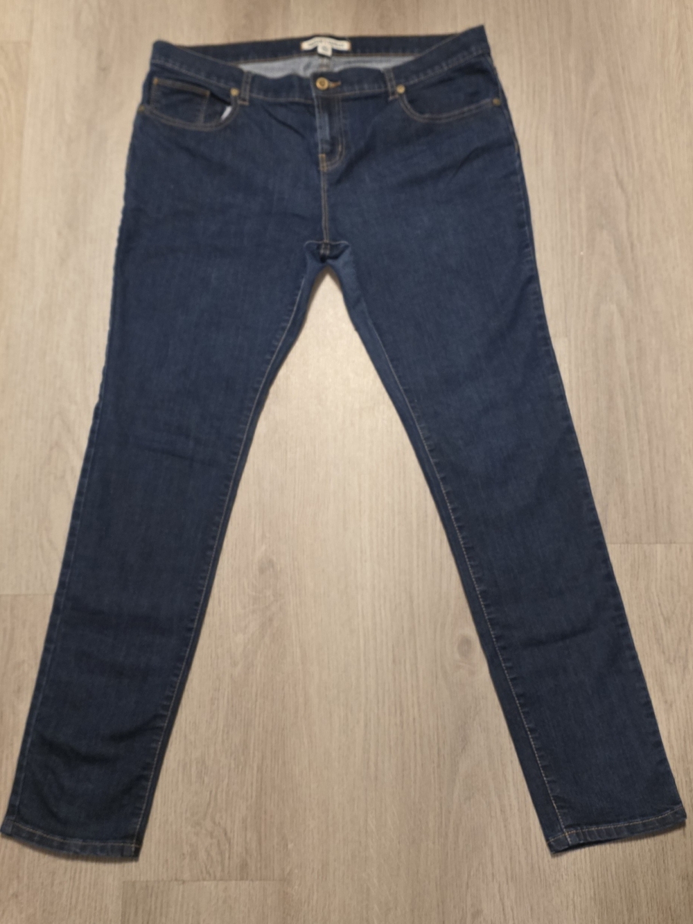 Andrew Charles Dark Blue Women’s Slim Straight Jeans Size 32